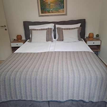 Apartment Lino - City Center Ровінь Екстер'єр фото